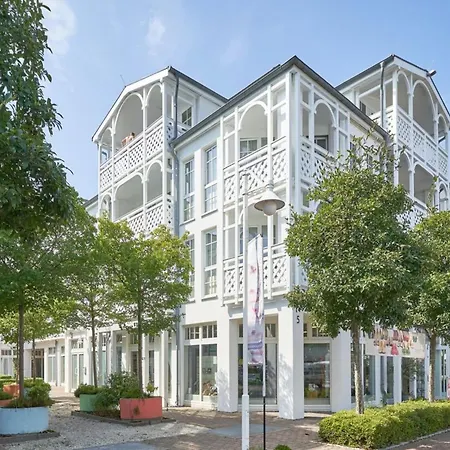 Komfortable Mit Balkon Apartment *